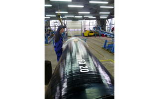Vacuum-insulated piping
