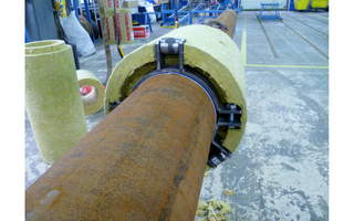 Vacuum-insulated piping